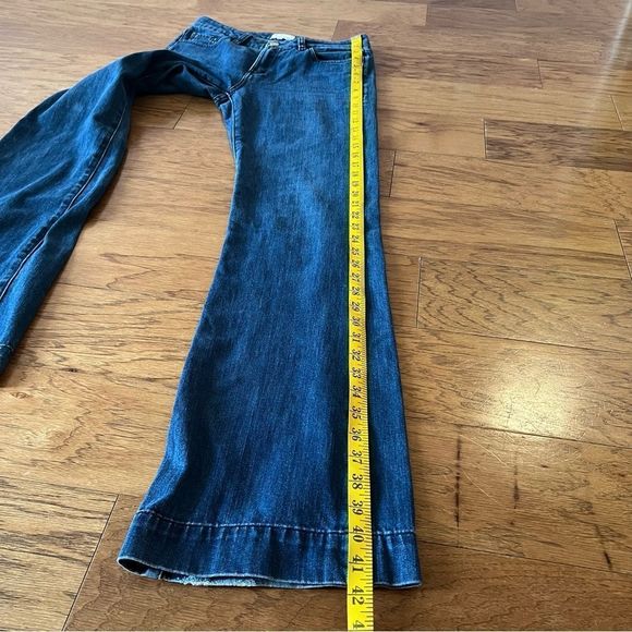 Sezane Flare Denim Jeans 1973 Brut Size 29 Dark Wash - Picture 8 of 12